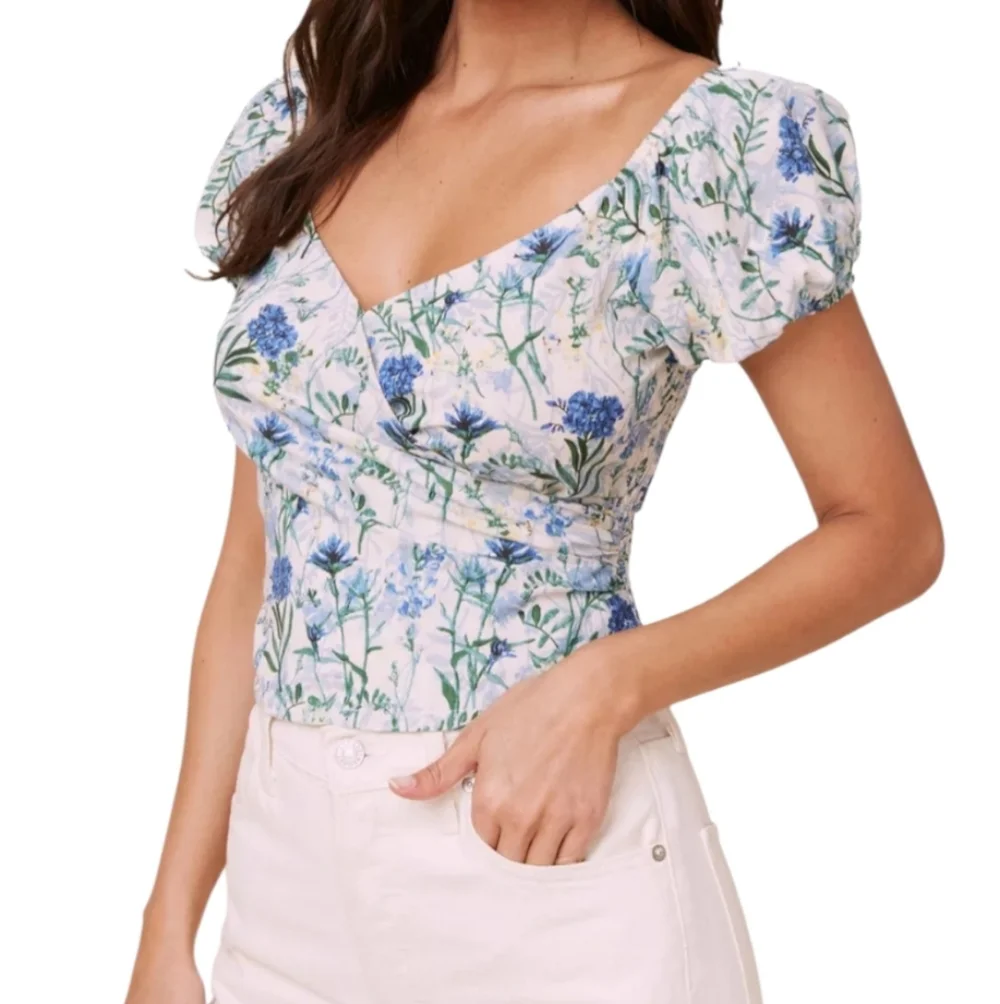 ASTR The Label Top Women's Large Blue Floral Puff Sleeve Smocked Linen Cottage